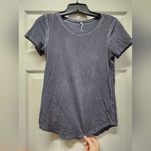 Lululemon blue grey shirt Size 2